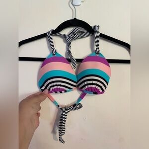 Hula Honey Juniors bikini top size medium striped molded cups